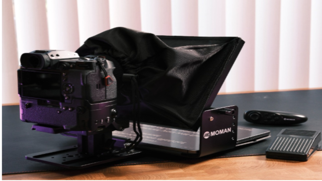 A Complete Guide to Broadcast Teleprompter