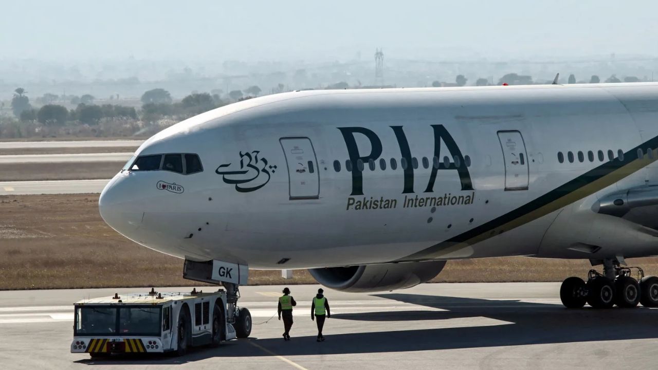 Free tickets, 95 percent discounts; PIA freebies cost treasury Rs9.43 billion over six years