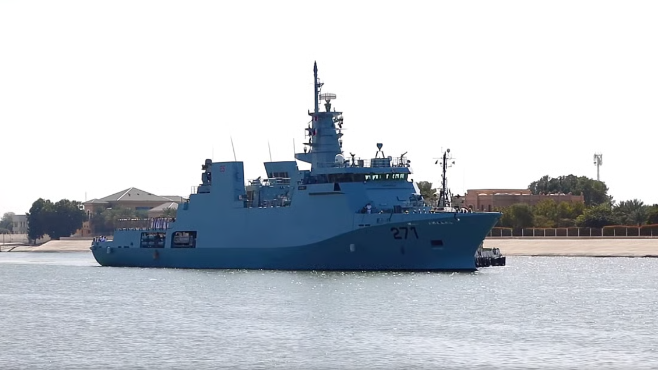 Pakistan Navy confiscates drugs worth nearly $1 billion from vessels in Arabian Sea