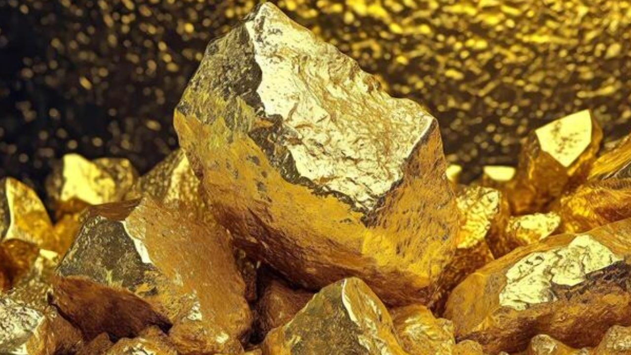 Pakistanis buy up to 90,000 kgs of gold every year, but 90% of trade remains undocumented: study