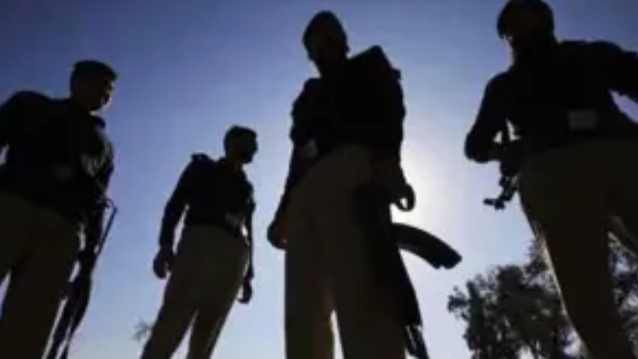 Three Dolphin officials held in Faisalabad over custodial death in paksitan