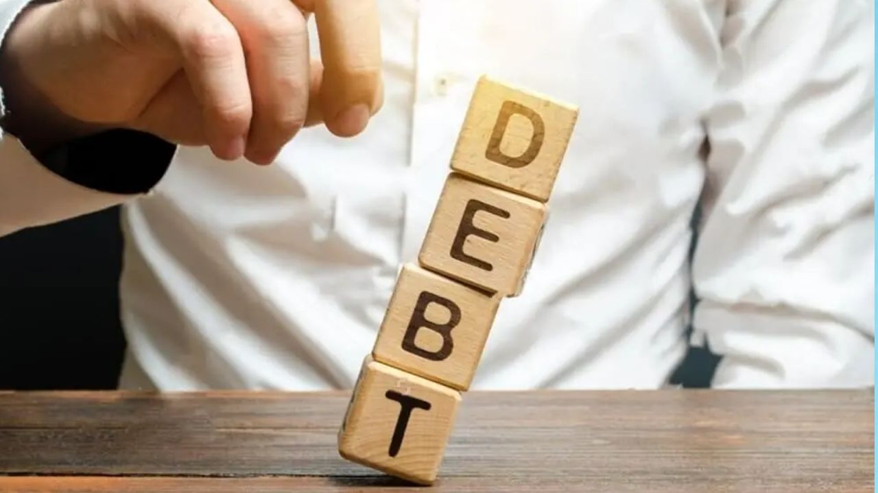 Pakistan’s external debt-to-GDP falls to 26 percent as remittances hit record high: SBP