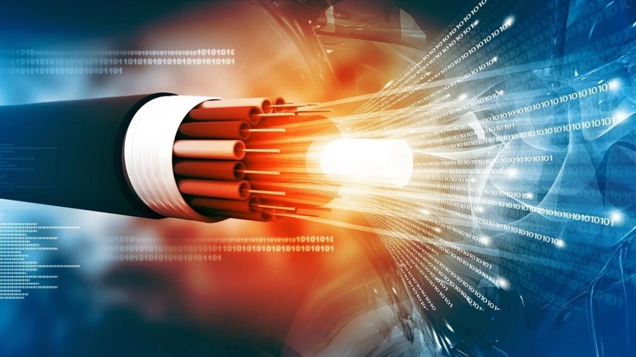 Govt eyes minimum 100mbps broadband speed for all users across Pakistan