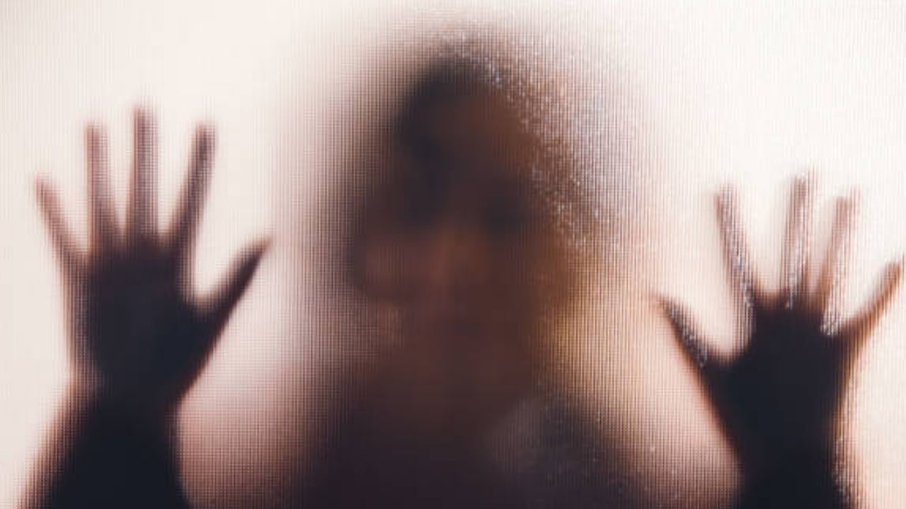 Teenage girl sets herself on fire after ‘rapist’ gets acquitted