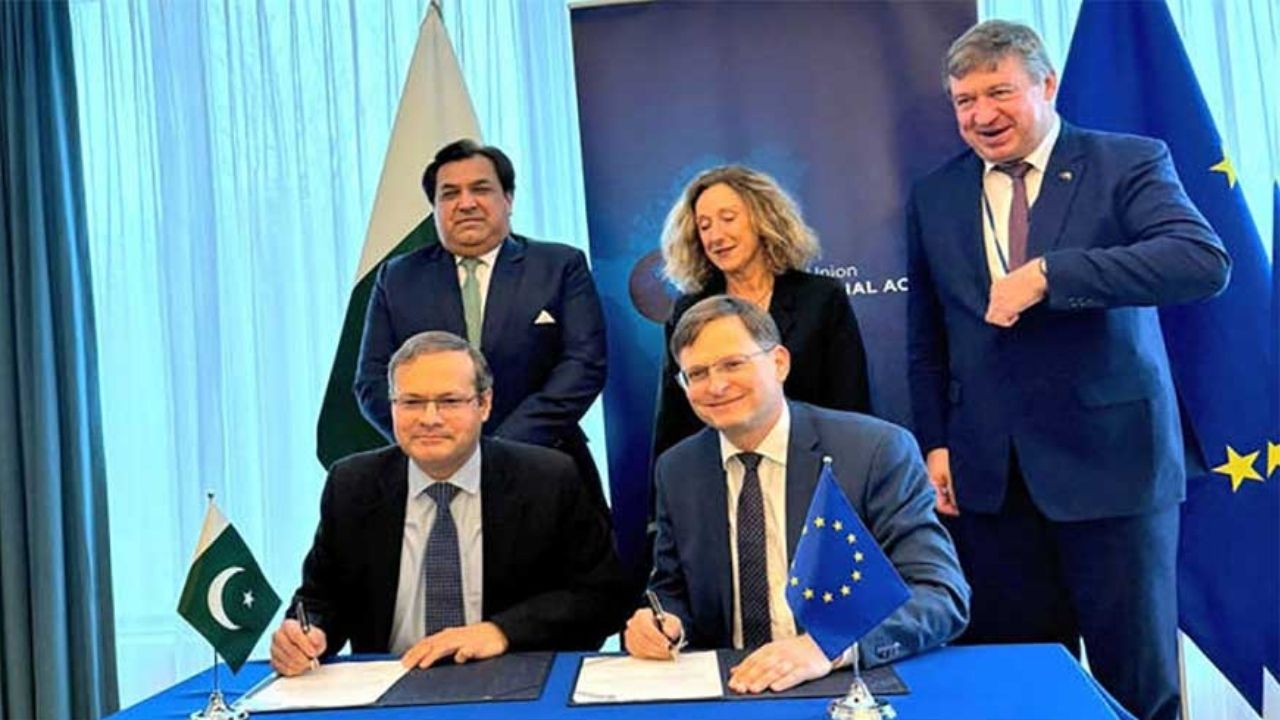 European Investment Bank returns to Pakistan with €60m loan for clean drinking water in Karachi