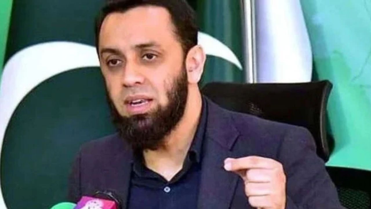 Tarar rules out social media ban, accuses PTI of anti-state propaganda