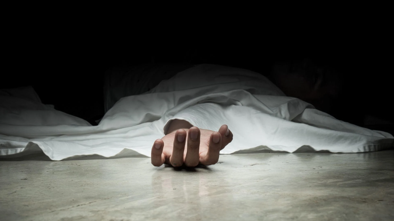 Chinese tourist dies after jumping from residential building in Islamabad