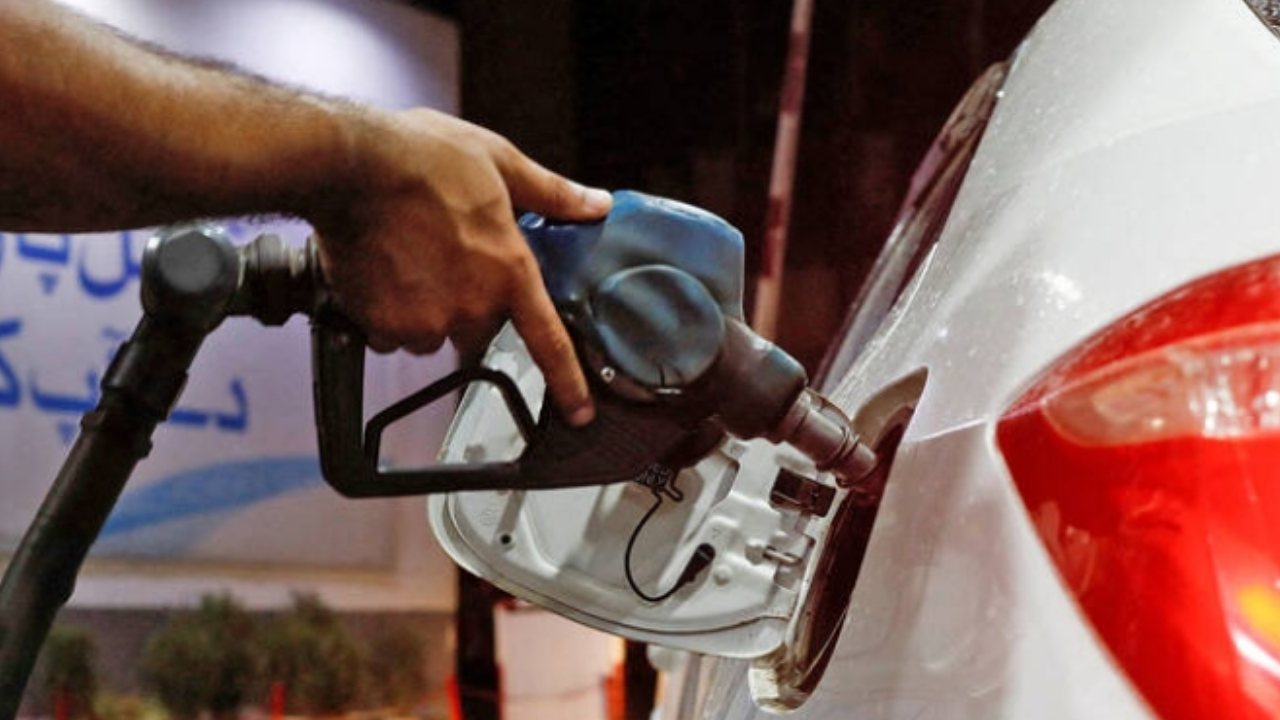 Petrol, diesel prices expected to fall from January 1