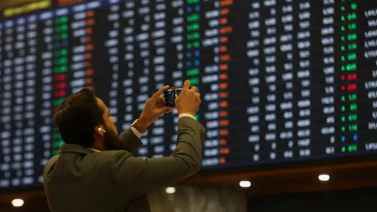PSX holds firm near 188,000-mark