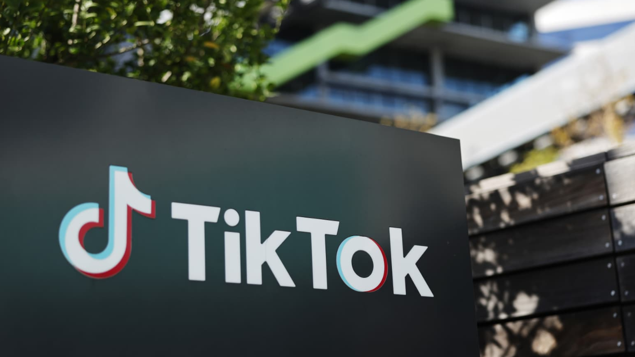 TikTok blames technical glitches, rejects claims of ‘Epstein’ and ICE censorship