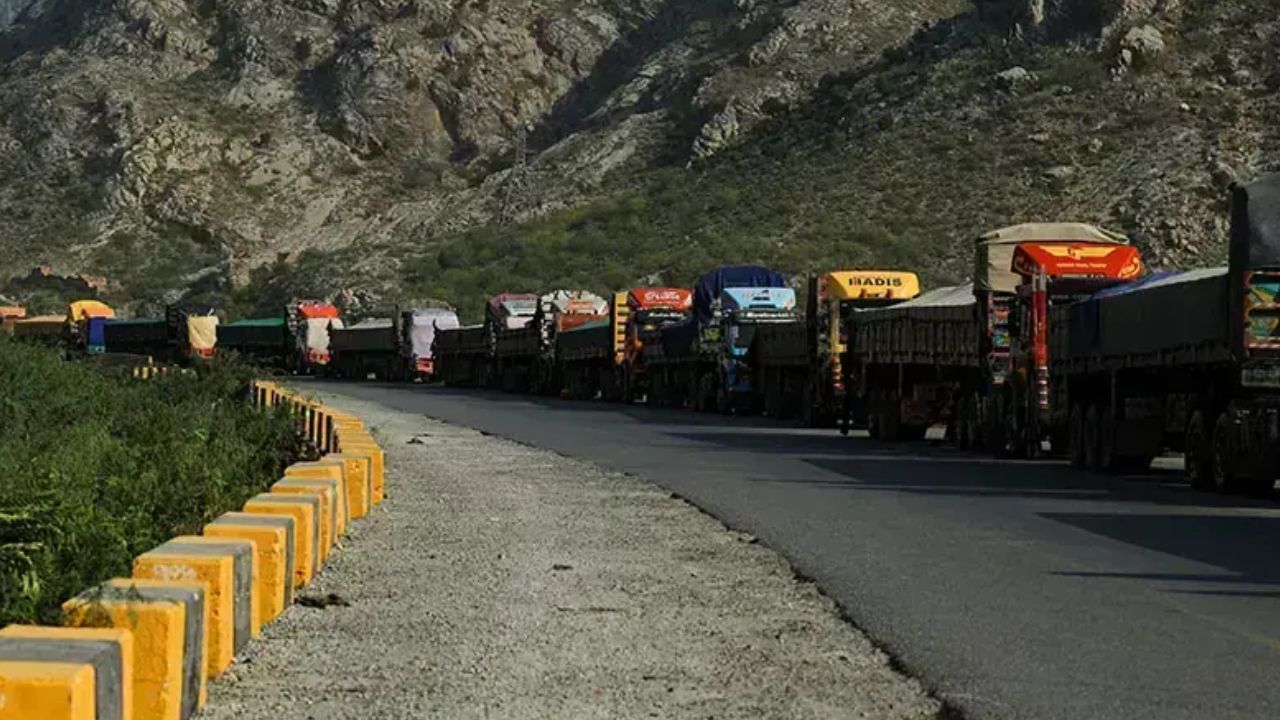 KP loses half its trade revenue as Pak-Afghan border remains closed