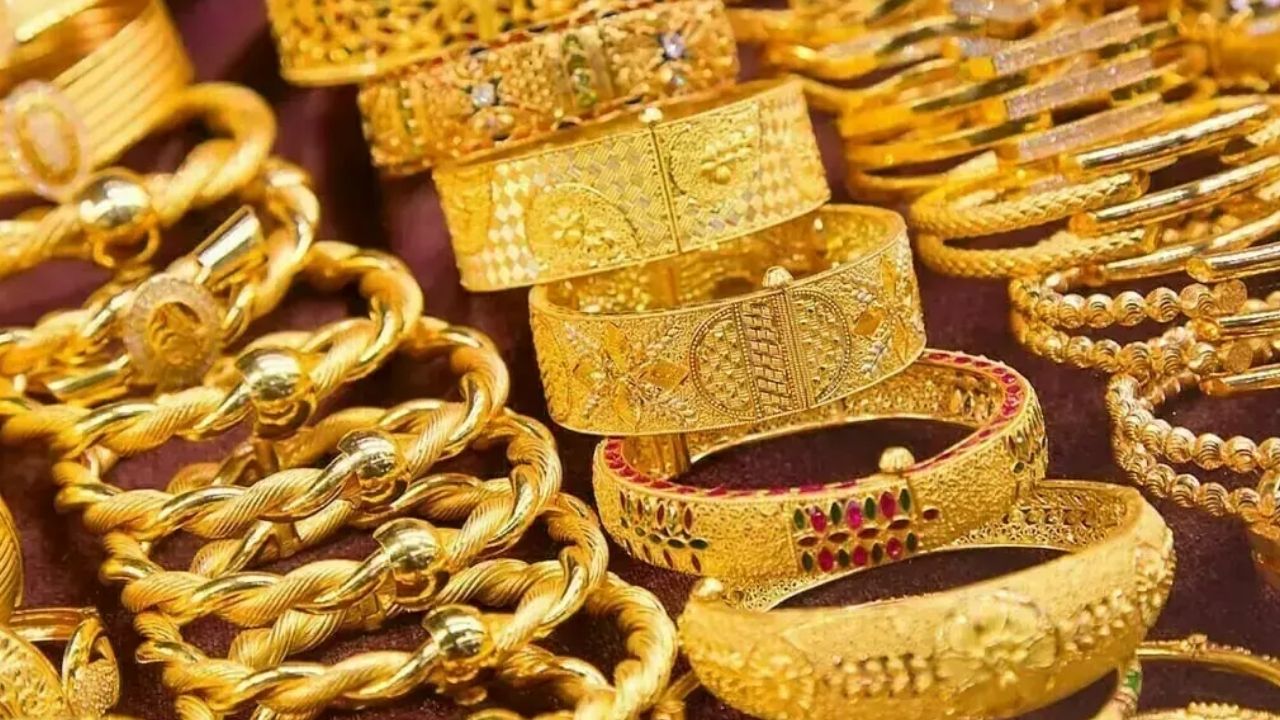Gold prices in Pakistan witness historic drop