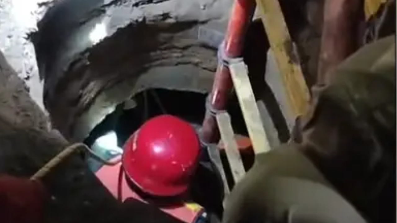 Cable theft turns deadly as three suffocate inside PTCL manhole