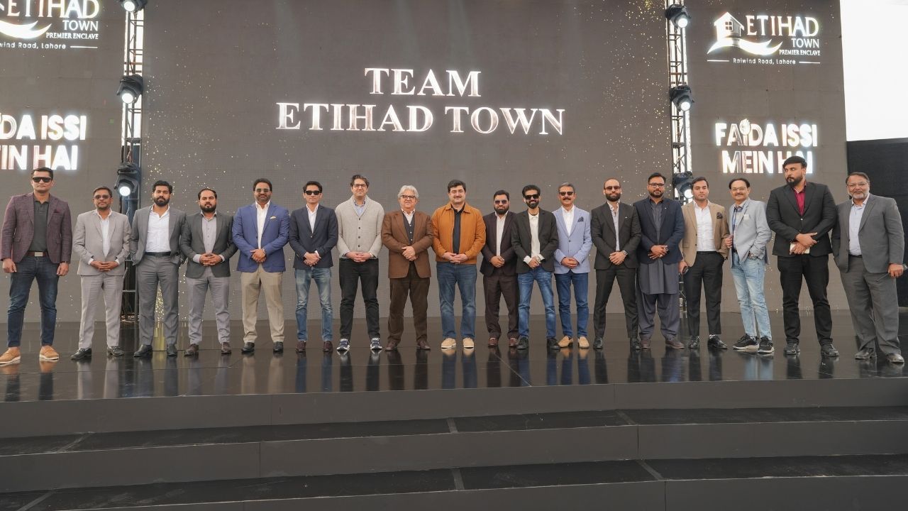 Etihad Town delivers fifth project: Etihad Town Premier Enclave before time at grand possession event