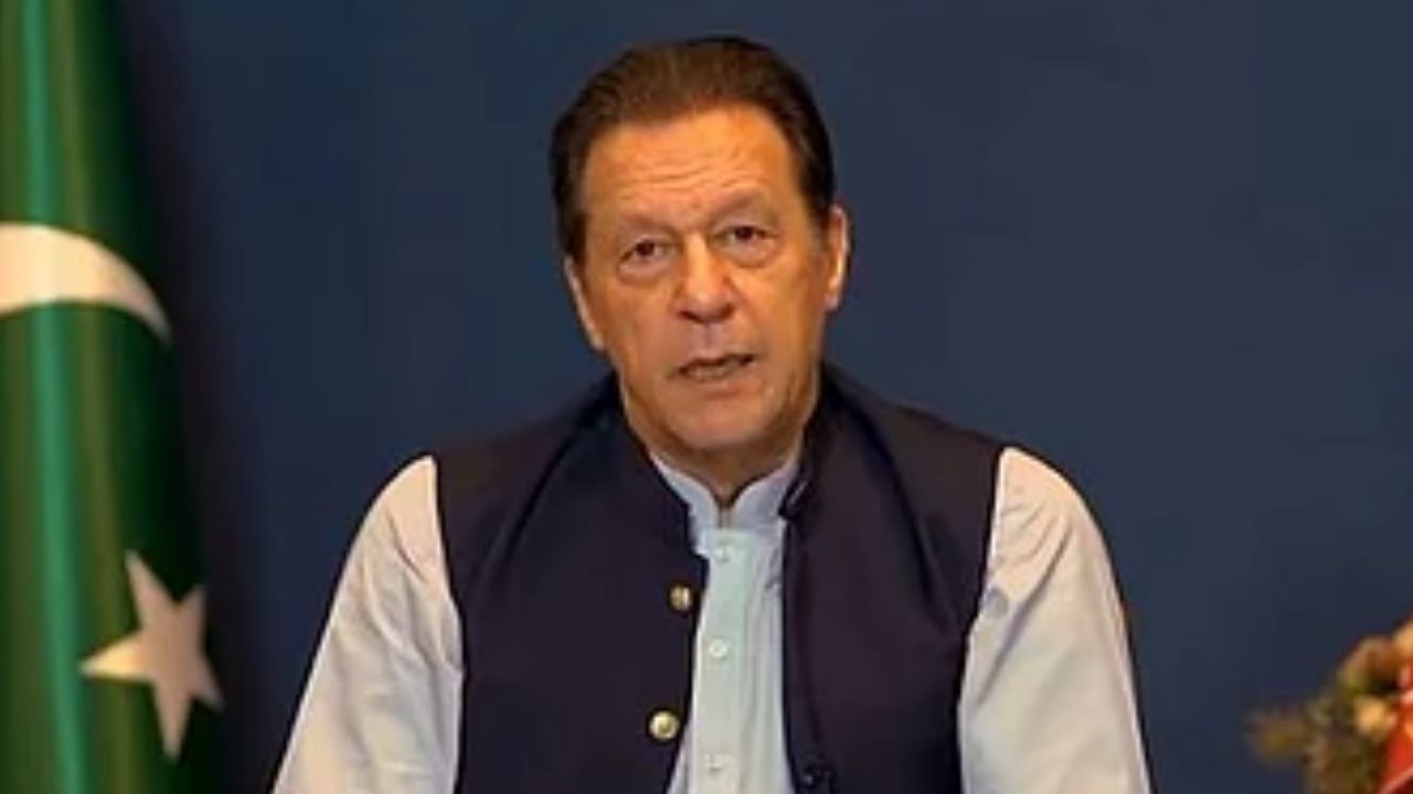 ‘Nothing as such to worry about’: Law minister on Imran Khan’s medical report