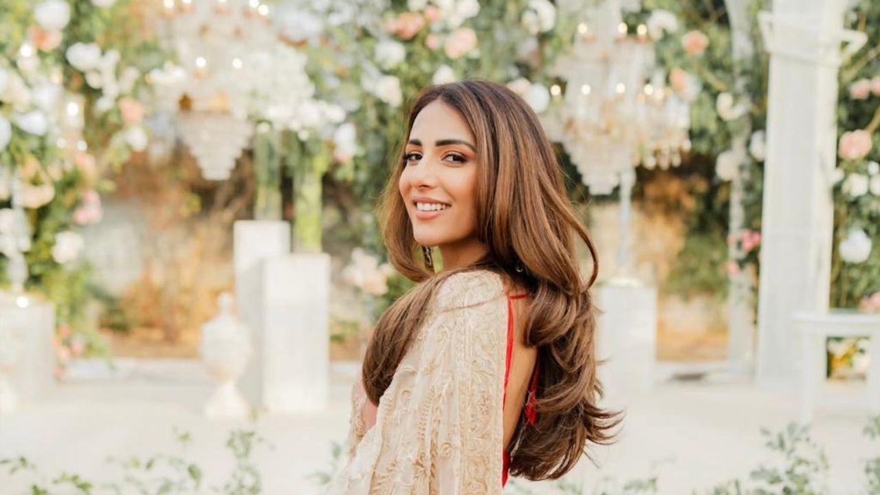 Ushna Shah urges CM Maryam to act against rise in animal cruelty in Punjab