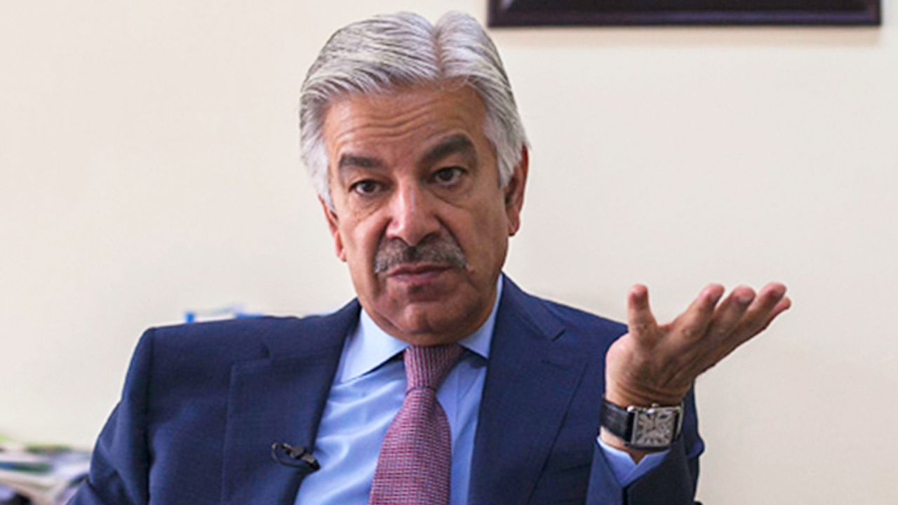 Khawaja Asif declares open war on Afghanistan