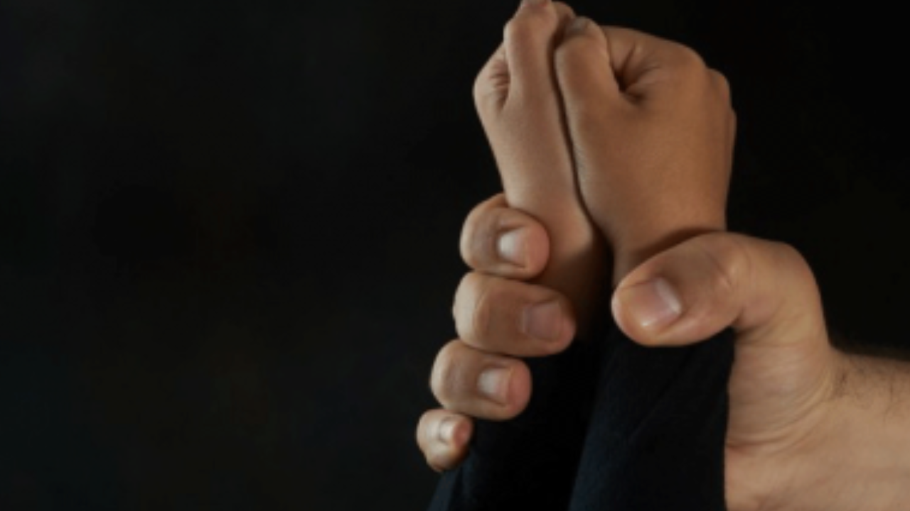 Teenage girl tortured by armed men in Bannu; video spreads online
