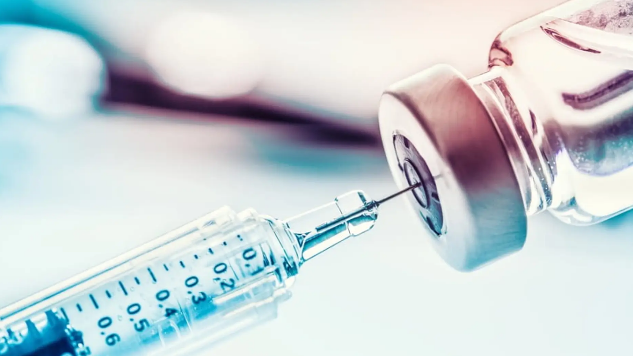 Karachi doctor injects poison to end own life after fight with wife