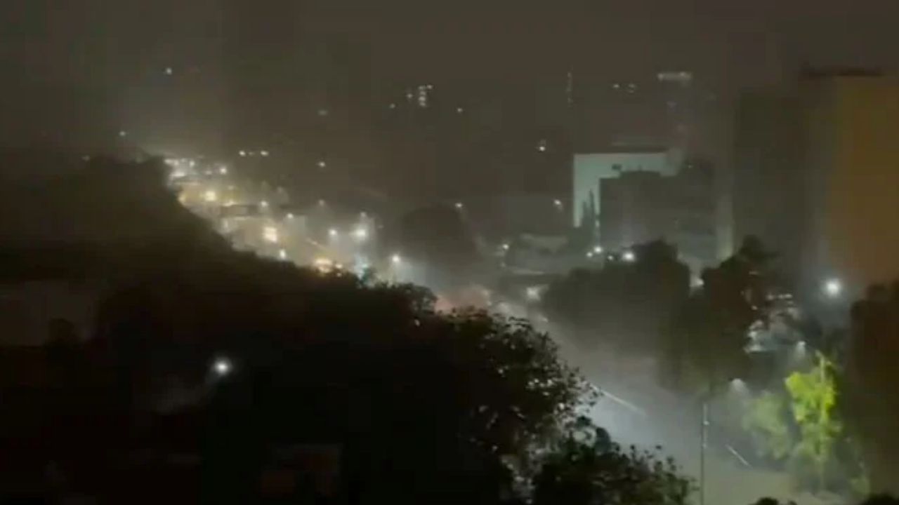 19 dead as thunderstorms,winds lash Karachi