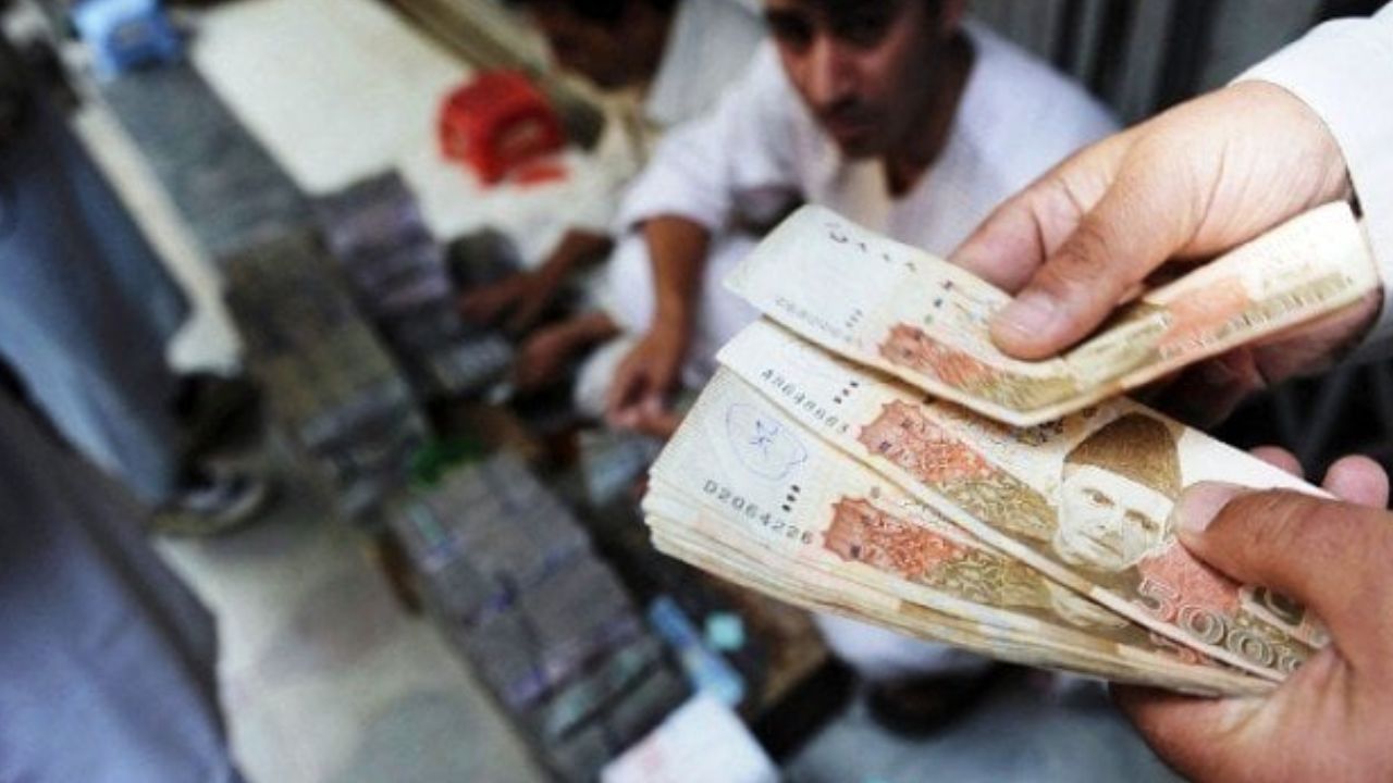 Govt cuts Rs100 billion from development budget to fund fuel subsidies